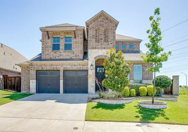 Photo 1 of Single family home for sale at 5709 Pope Creek Rd, Fort Worth, TX 76126 | MLS# 21270027 | Listing updated on 2026-09-12