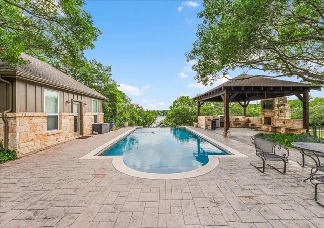 Photo 4 of Single family home for sale at 10021 Yeoman Ln, Fort Worth, TX 76179 | MLS# 21267306 | Listing updated on 2026-10-06