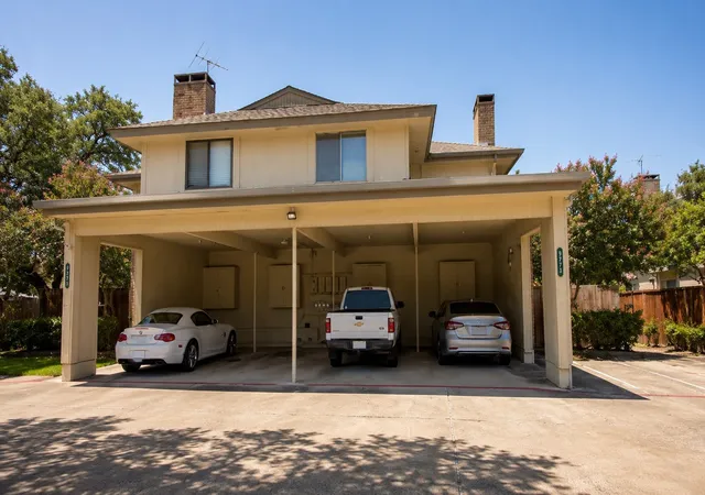 Photo 2 of Sale Pending at 2624 Custer Pkwy #A, Richardson, TX 75080 | MLS# 21268749 | Listing updated on 2026-07-31