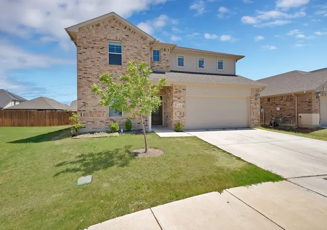 Photo 2 of Single family home for sale at 10620 Muckleshoot St, Fort Worth, TX 76179 | MLS# 21270243 | Listing updated on 2026-09-15
