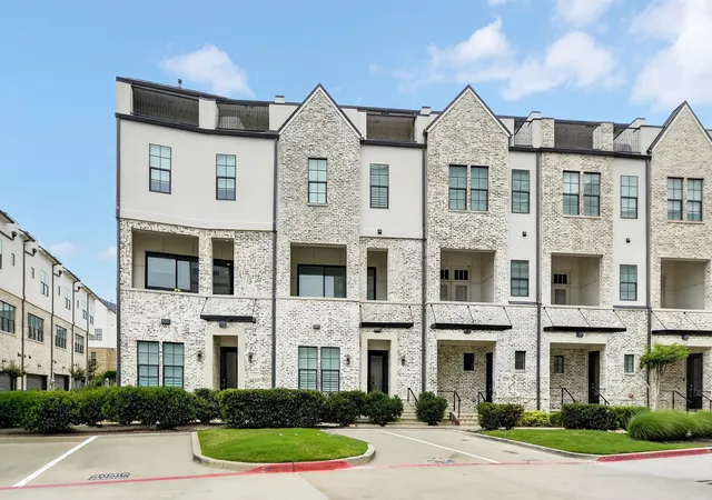 Photo 1 of Townhouse for sale at 610 Dalton Ln, Irving, TX 75039 | MLS# 21264234 | Listing updated on 2026-09-13