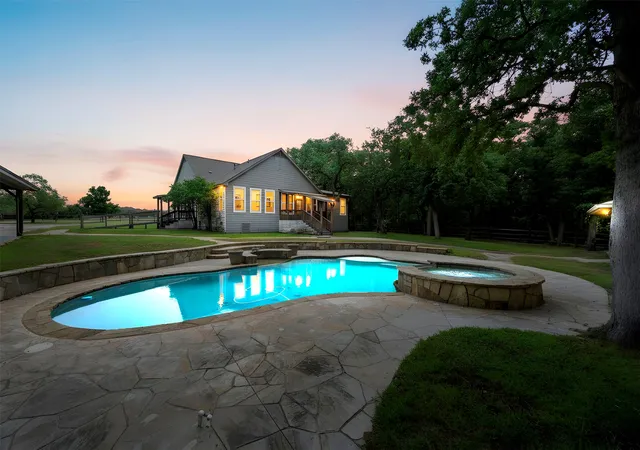 Photo 3 of Sale Pending at 6500 Lusk Branch Ct, Granbury, TX 76049 | MLS# 21270030 | Listing updated on 2026-09-21
