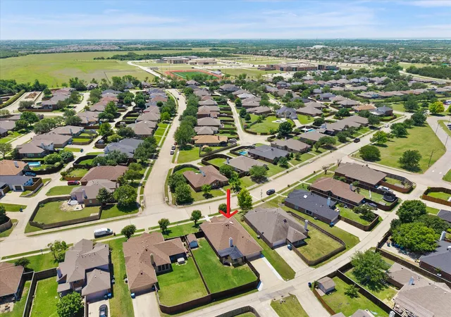 Photo 2 of Single family home for sale at 2440 Fieldcrest Dr, Rockwall, TX 75032 | MLS# 21269870 | Listing updated on 2026-09-08