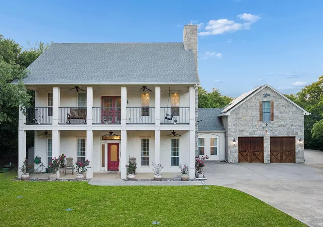 Photo 3 of Single family home for sale at 660 Alexandrite Dr, Little Elm, TX 75068 | MLS# 21267018 | Listing updated on 2026-09-12