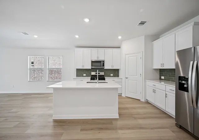 Photo 2 of Sale Pending at 2409 Nicole Dr, Denton, TX 76208 | MLS# 21270173 | Listing updated on 2026-09-14
