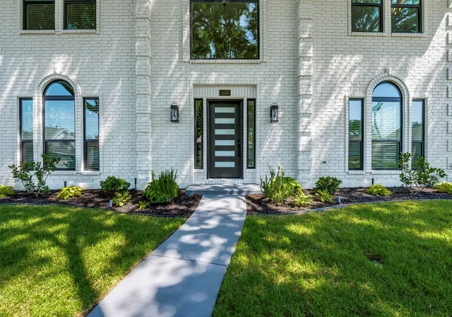 Photo 2 of Single family home for sale at 1420 Dudley Dr, Carrollton, TX 75007 | MLS# 21257061 | Listing updated on 2026-08-01