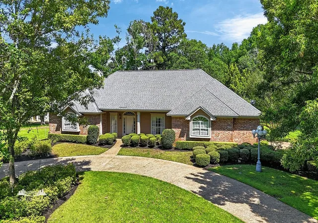 Photo 1 of Single family home for sale at 5540 Bent Tree Dr, Shreveport, LA 71115 | MLS# 21270831 | Listing updated on 2026-08-01