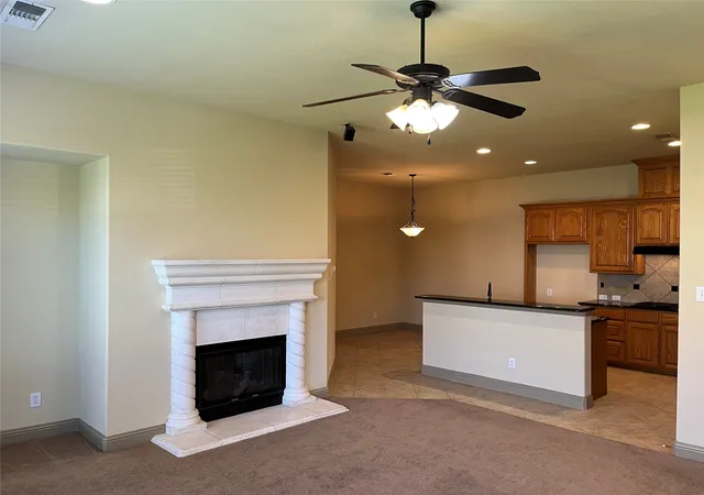 Photo 3 of Single family home for sale at 830 La Cima, Irving, TX 75039 | MLS# 21272085 | Listing updated on 2026-09-13