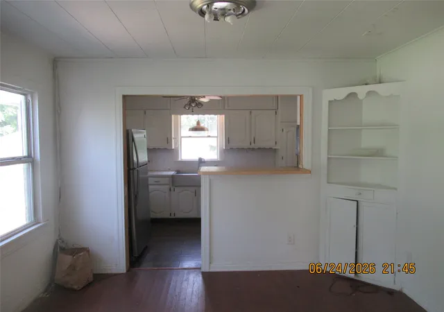 Photo 3 of Single family home for sale at 201 E Dallas St, Hutchins, TX 75141 | MLS# 21271732 | Listing updated on 2026-07-29