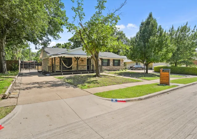 Photo 3 of Single family home for sale at 2795 Beechmont Dr, Dallas, TX 75228 | MLS# 21272382 | Listing updated on 2026-09-09