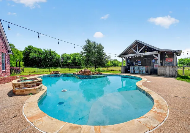 Photo 3 of Single family home for sale at 9339 State Hwy 276, Royse City, TX 75189 | MLS# 21272413 | Listing updated on 2026-09-13
