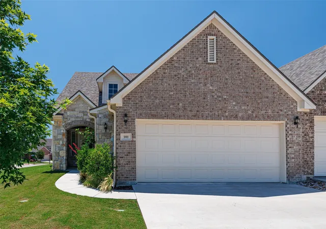Photo 3 of Townhouse for sale at 101 Legacy Blvd, Weatherford, TX 76085 | MLS# 21273281 | Listing updated on 2026-08-01