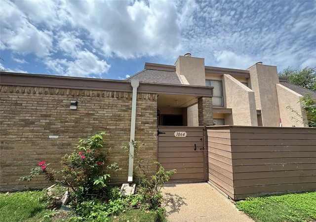 Condo for sale at 3045 Park Ln #1064, Dallas, TX 75220 | MLS# 21273372
