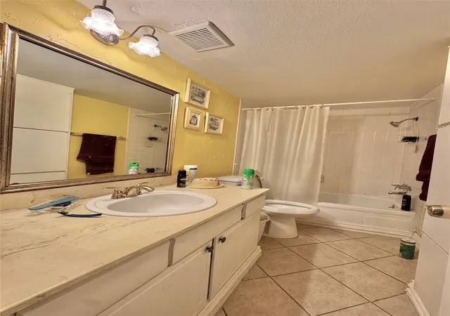 Photo 2 of Condo for sale at 3045 Park Ln #1064, Dallas, TX 75220 | MLS# 21273372 | Listing updated on 2026-09-09