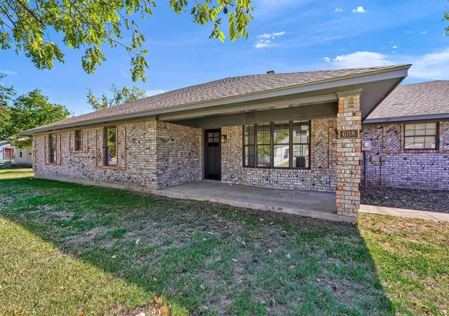 Photo 2 of Single family home for sale at 608 North Ave, Whitesboro, TX 76273 | MLS# 21273511 | Listing updated on 2026-09-14
