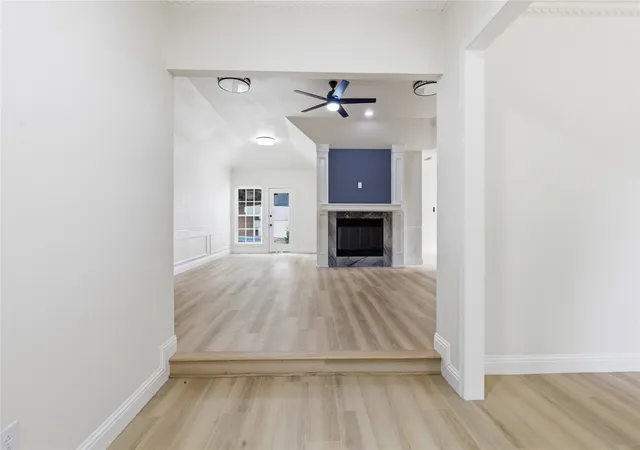 Photo 3 of Single family home for sale at 237 Bradford Dr, Hurst, TX 76053 | MLS# 21273710 | Listing updated on 2026-09-11