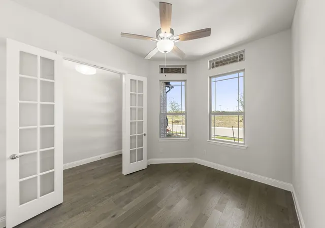 Photo 3 of Single family home for sale at 707 Brazos Dr, Van Alstyne, TX 75495 | MLS# 21273988 | Listing updated on 2026-10-02