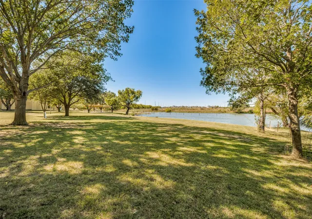 Photo 1 of Sale Pending at 5547 Woodland Hills Dr, Denton, TX 76208 | MLS# 21274096 | Listing updated on 2026-09-18