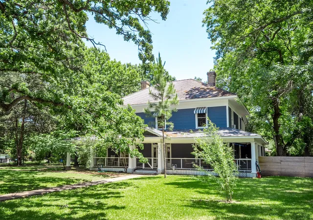 Photo 3 of Sale Pending at 508 N Virginia St, Terrell, TX 75160 | MLS# 21274223 | Listing updated on 2026-09-09
