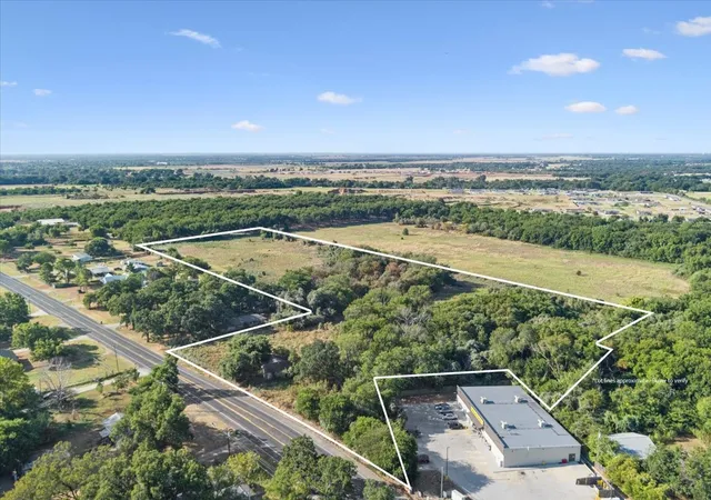 Photo 1 of Land for sale at 12999 Gholson Rd, Waco, TX 76705 | MLS# 21274148 | Listing updated on 2026-09-28