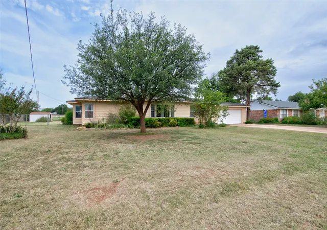 Photo 3 of Sale Pending at 1002 Trundy, Merkel, TX 79536 | MLS# 21273750 | Listing updated on 2026-09-12