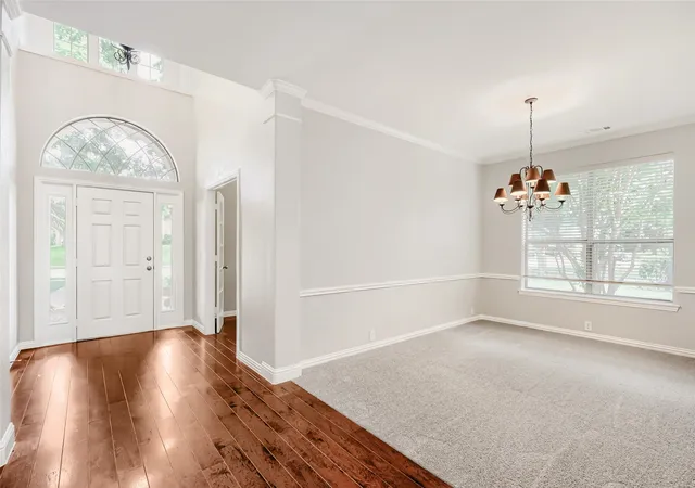 Photo 3 of Single family home for sale at 10924 Coralberry Dr, Frisco, TX 75033 | MLS# 21147295 | Listing updated on 2026-09-10