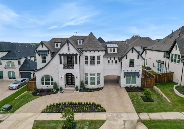 Photo 3 of Single family home for sale at 1916 Trent Basin Dr, Frisco, TX 75034 | MLS# 21274605 | Listing updated on 2026-10-07