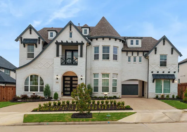 Photo 4 of Single family home for sale at 1916 Trent Basin Dr, Frisco, TX 75034 | MLS# 21274605 | Listing updated on 2026-10-07