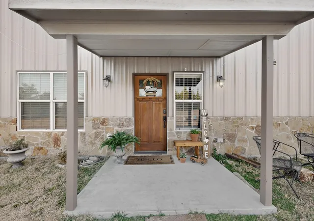 Photo 2 of Single family home for sale at 2800 County Road 2905, Dodd City, TX 75438 | MLS# 21274179 | Listing updated on 2026-09-21