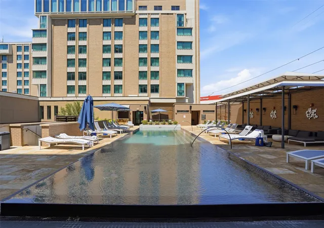 Listing Photo 5 - Condo for sale in building located at 5656 N Central Expy, Dallas, TX 75206 - Unit #406