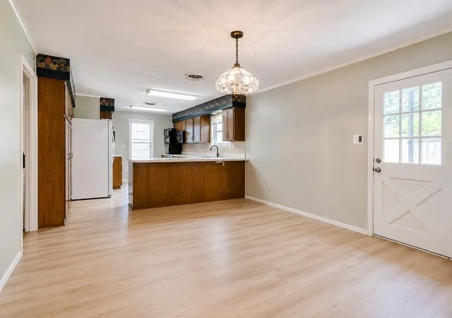 Photo 4 of Sale Pending at 1708 Cordell St, Denton, TX 76201 | MLS# 21274463 | Listing updated on 2026-07-29
