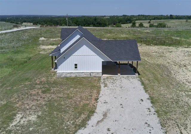Photo 1 of Single family home for sale at 315 State Ave, Stephenville, TX 76401 | MLS# 21274930 | Listing updated on 2026-09-19