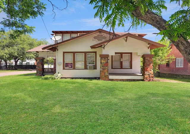 Photo 1 of Multi family home for sale at 503 E 6th St, Dallas, TX 75203 | MLS# 21273908 | Listing updated on 2026-09-12