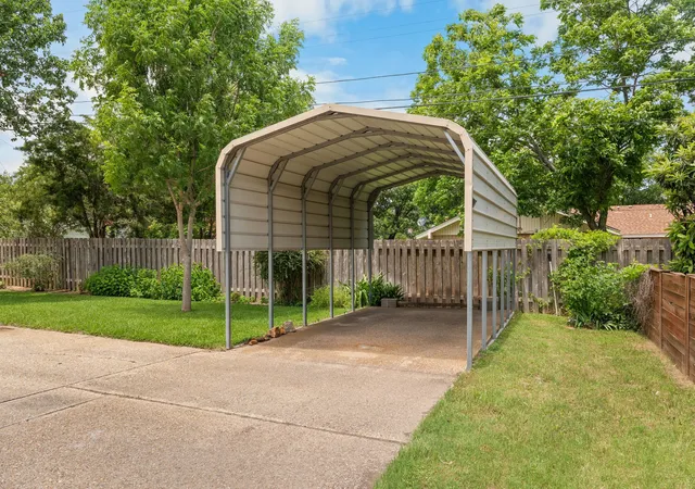Photo 33 of Single family home for sale at 4907 Lake Englewood Dr, Waco, TX 76710 | MLS# 21273909 | Listing updated on 2026-10-05