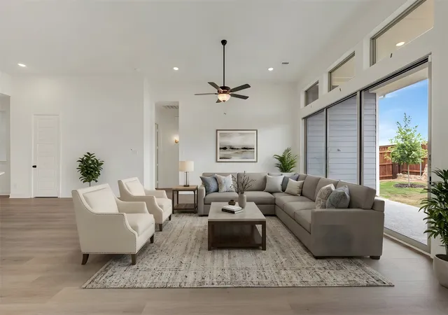 Photo 3 of Single family home for sale at 2537 Domingo Dr, Fort Worth, TX 76008 | MLS# 21275486 | Listing updated on 2026-10-06