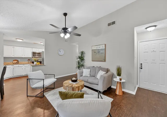 Photo 3 of Condo for sale at 1200 Harwell Dr #1924, Arlington, TX 76011 | MLS# 21270803 | Listing updated on 2026-09-09
