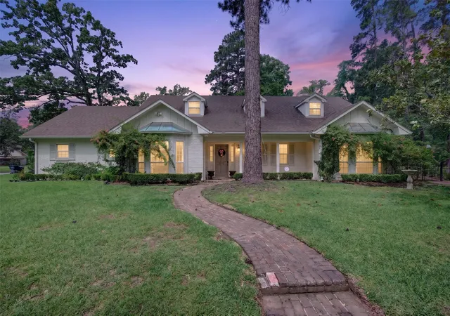 Photo 1 of Single family home for sale at 634 Balmoral Dr, Shreveport, LA 71106 | MLS# 21266389 | Listing updated on 2026-09-12