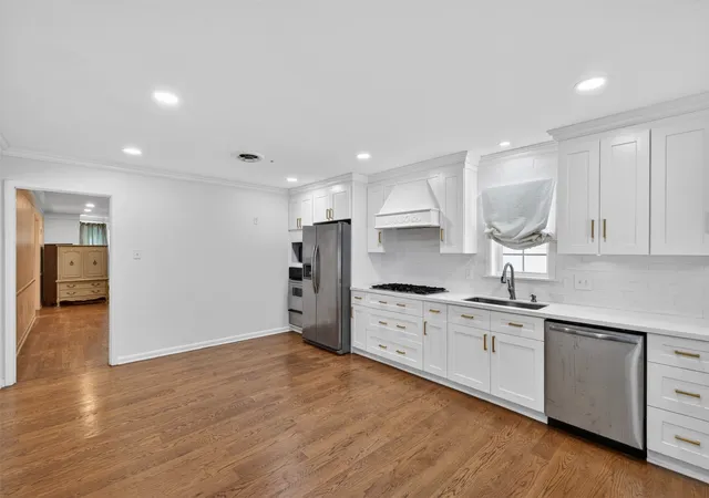 Photo 3 of Single family home for sale at 634 Balmoral Dr, Shreveport, LA 71106 | MLS# 21266389 | Listing updated on 2026-09-12
