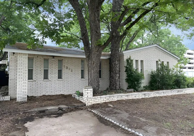 Photo 1 of Single family home for sale at 1915 Prairie View Dr, Dallas, TX 75235 | MLS# 21275580 | Listing updated on 2026-09-09