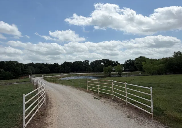 Photo 4 of Manufactured home for sale at 4709 Fm 2383, Whitesboro, TX 76273 | MLS# 21275799 | Listing updated on 2026-09-14