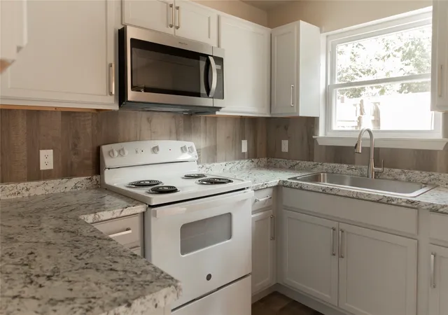 Photo 3 of Multi family home for sale at 5833 Shadydell Dr, Fort Worth, TX 76135 | MLS# 21273388 | Listing updated on 2026-07-29