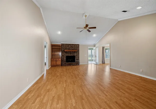 Photo 4 of Sale Pending at 2502 Evelyn Rd, Whitesboro, TX 76273 | MLS# 21275977 | Listing updated on 2026-08-01