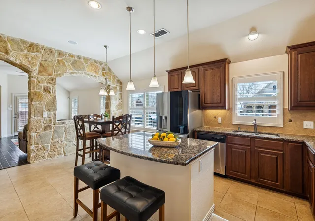 Photo 4 of Single family home for sale at 1517 Martin Creek Dr, Little Elm, TX 75068 | MLS# 21276319 | Listing updated on 2026-09-14
