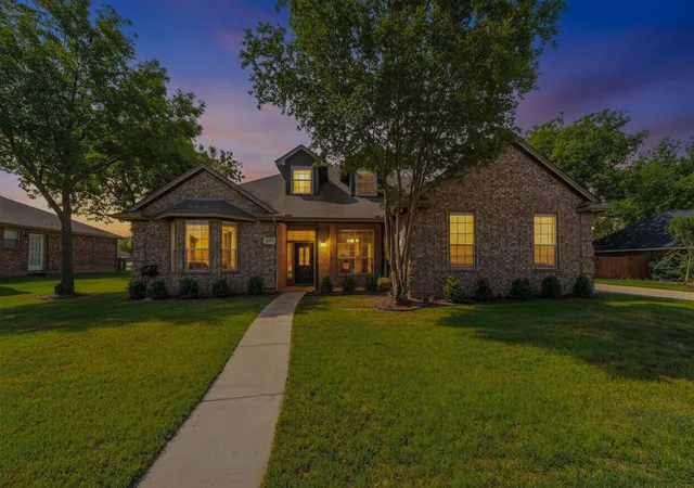 Photo 1 of Single family home for sale at 2114 Sagewood Dr, Weatherford, TX 76087 | MLS# 21270567 | Listing updated on 2026-09-08