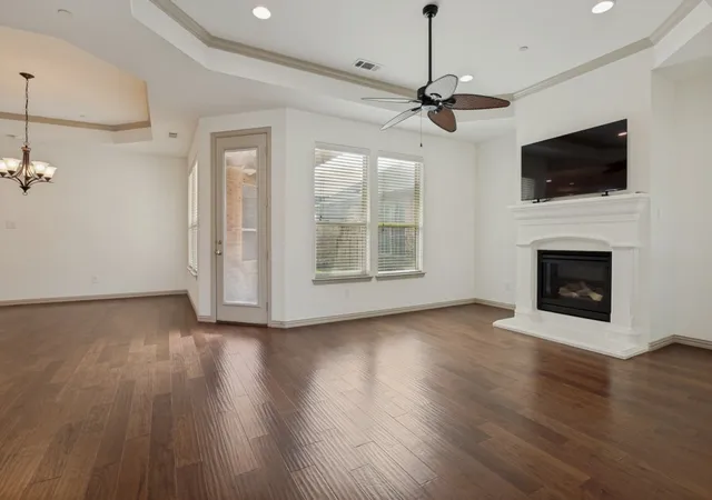 Photo 3 of Sale Pending at 281 Tulip Wy, Keller, TX 76248 | MLS# 21276072 | Listing updated on 2026-09-25