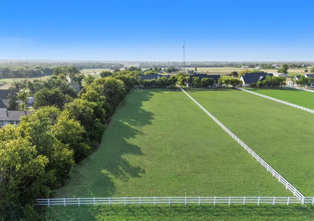 Photo 3 of Single family home for sale at 153 League Rd, Rockwall, TX 75032 | MLS# 21276735 | Listing updated on 2026-07-31
