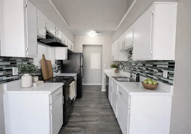 Photo 3 of Condo for sale at 1122 Millview Dr #2004, Arlington, TX 76012 | MLS# 21276971 | Listing updated on 2026-07-29