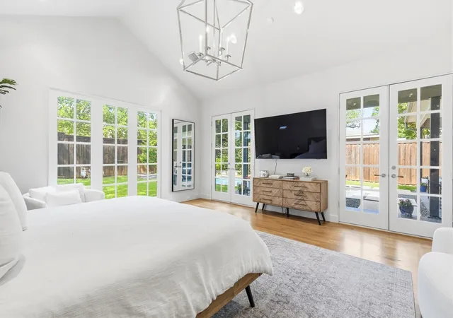 Photo 3 of Single family home for sale at 3867 Van Ness Ln, Dallas, TX 75220 | MLS# 21277166 | Listing updated on 2026-08-02