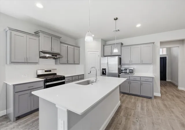 Photo 2 of Single family home for sale at 2000 Drover St, Justin, TX 76247 | MLS# 21272848 | Listing updated on 2026-07-30