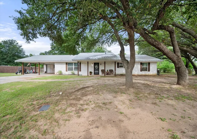 Photo 30 of Single family home for sale at 951 Faircrest Dr, Fairfield, TX 75840 | MLS# 21277097 | Listing updated on 2026-07-28